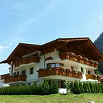 Alpenchalet Vital 아파트 *